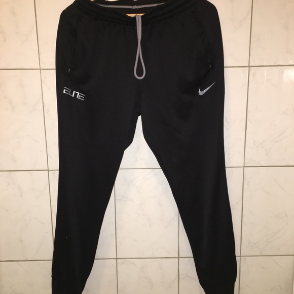 SOLD ❌❌❌❌ Nike Elite Sweatsuit - Picture 6 of 8